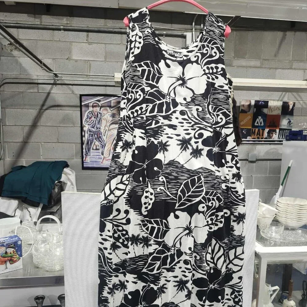 Jams World Lovely Janice Dress, Size M - Picture 3 of 3